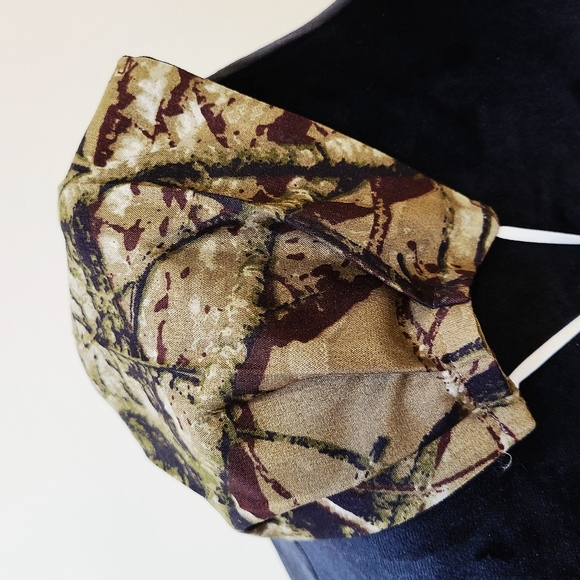 🚫SOLD🚫🌟Sparkle🔄Camo Reversible Face Mask NWT - Picture 2 of 9